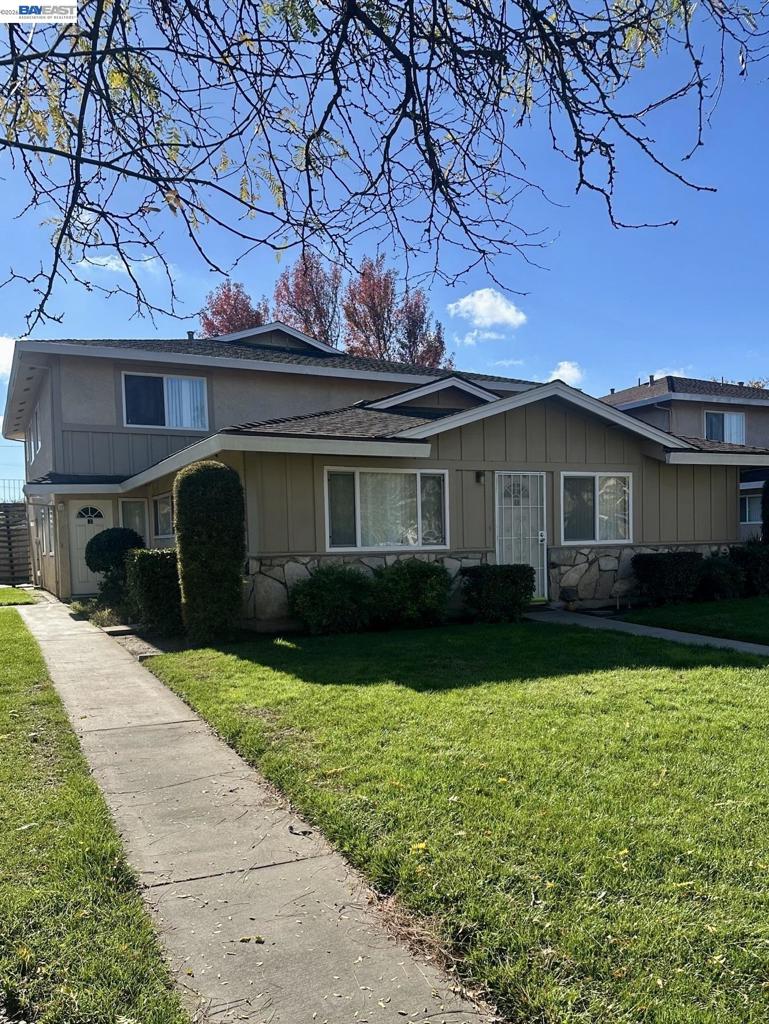 2212 Palisade Property Photo 1