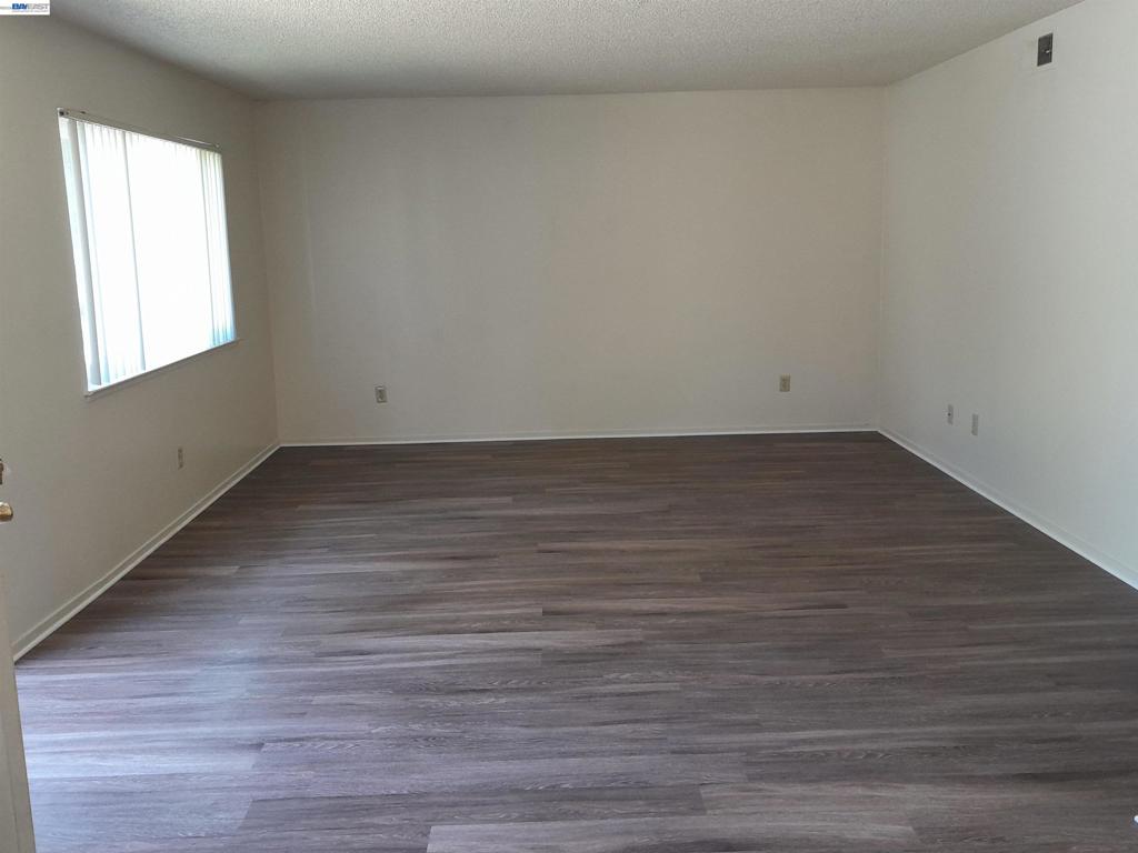 2212 Palisade Property Photo 2