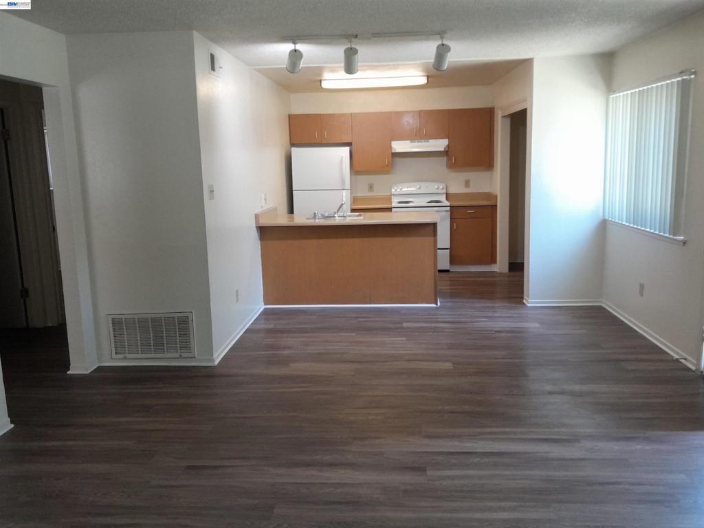 2212 Palisade Property Photo 5