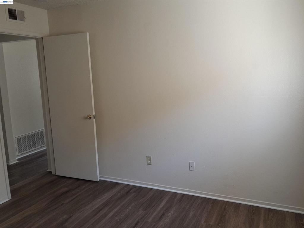 2212 Palisade Property Photo 7