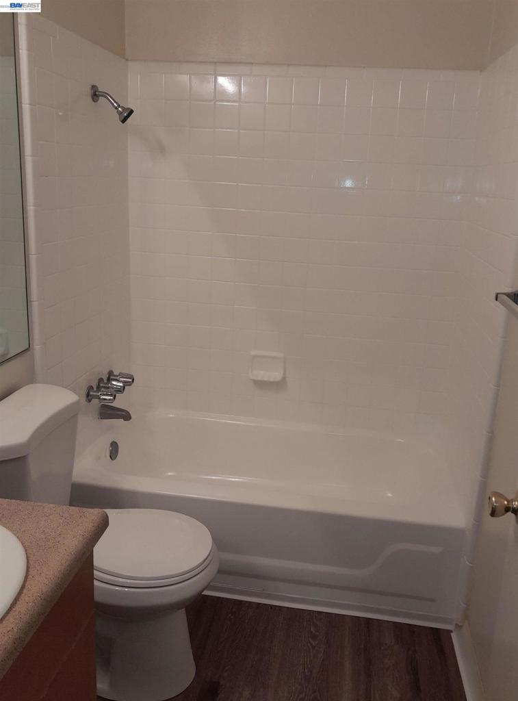 2212 Palisade Property Photo 8
