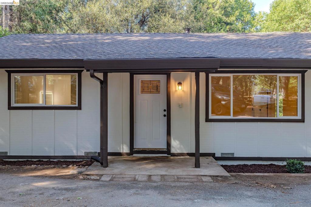 23656 Lightning Ln Property Photo 1