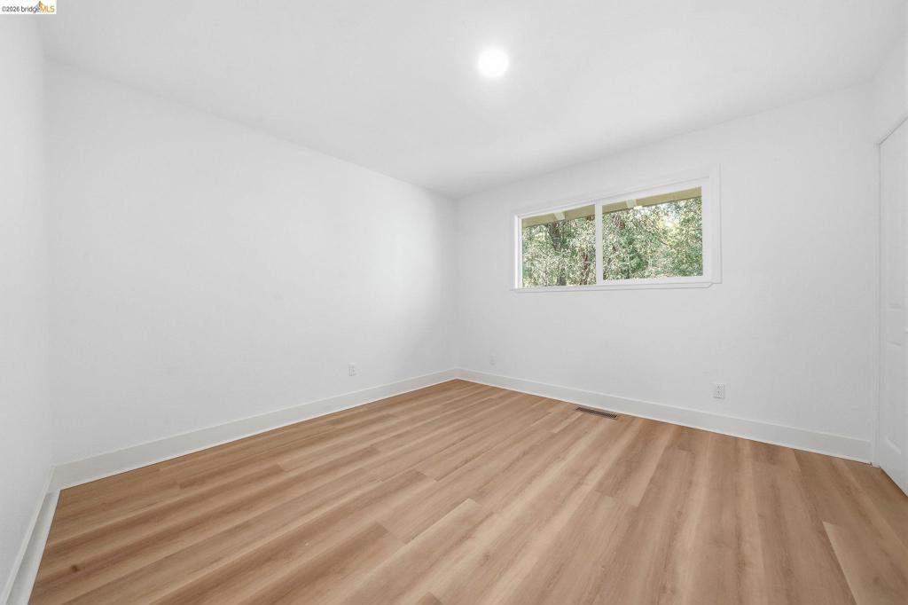 23656 Lightning Ln Property Photo 8