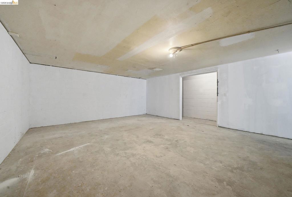 23656 Lightning Ln Property Photo 21