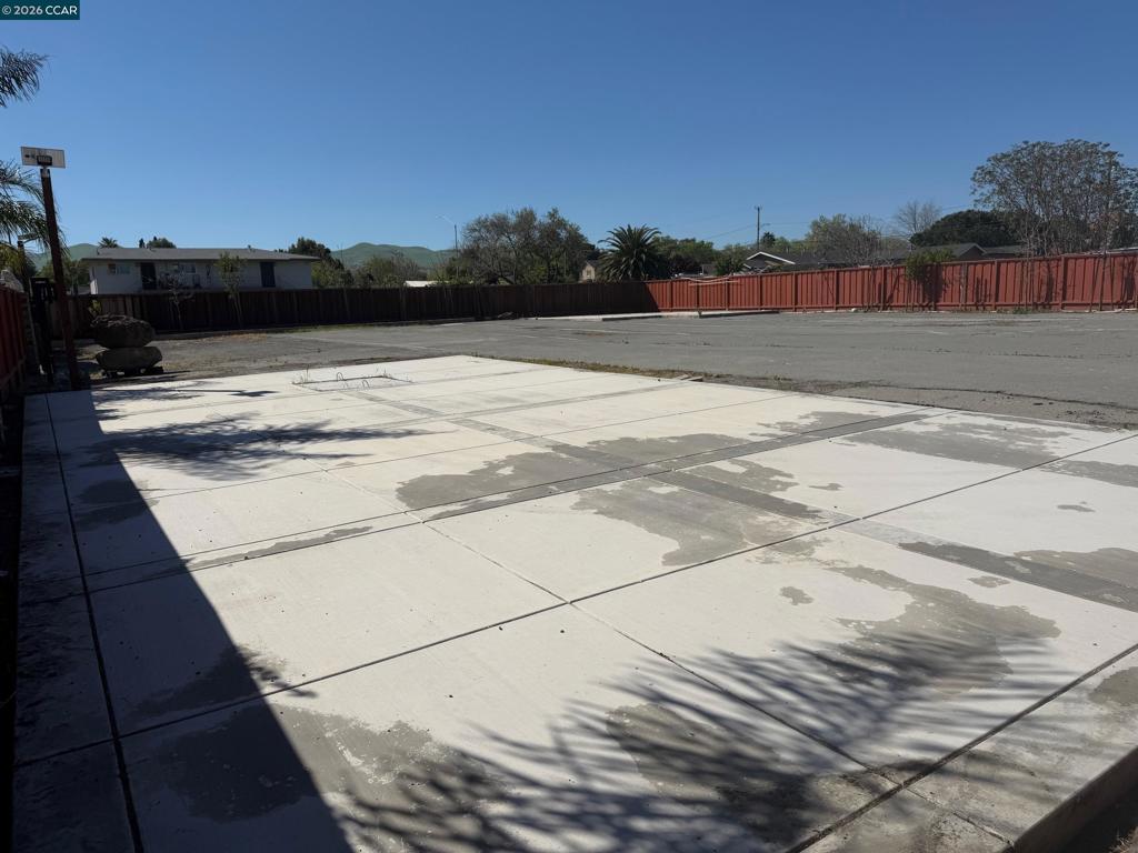 201 Solano Ave Property Photo 10