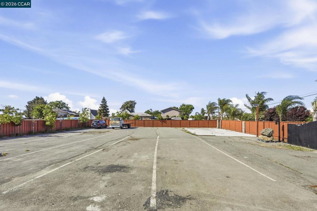 201 Solano Ave Property Photo 16