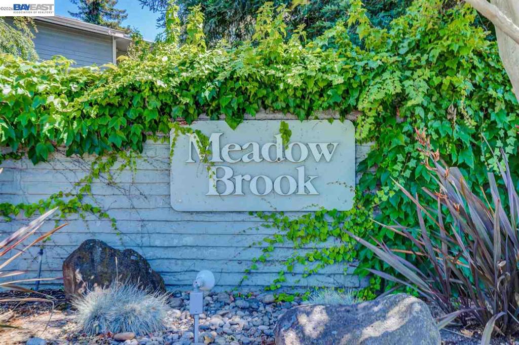 3550 Buttonwood Ter 111 Property Photo 1