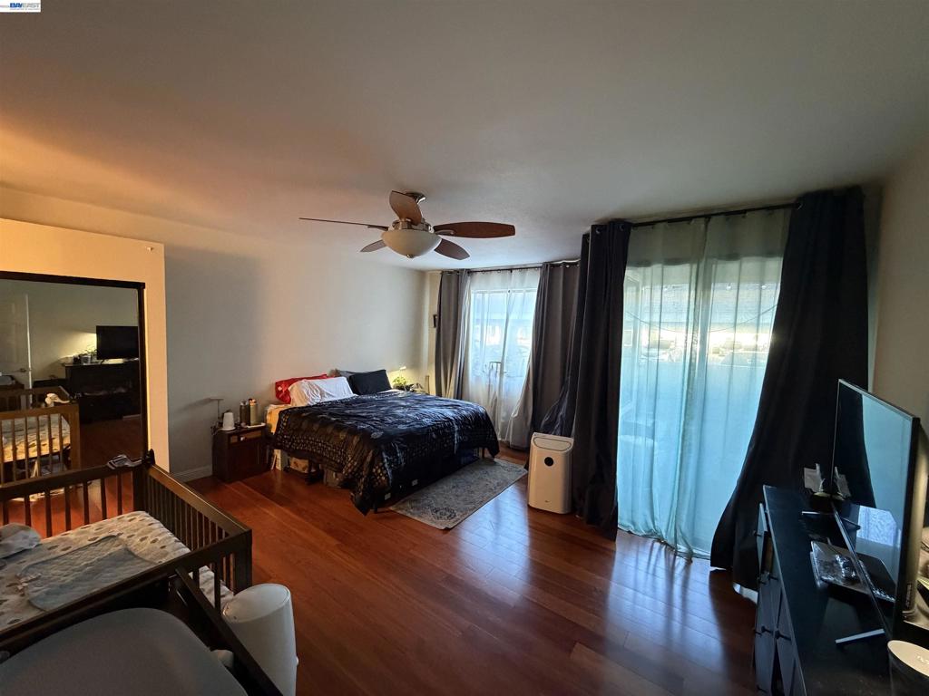 3550 Buttonwood Ter 111 Property Photo 7