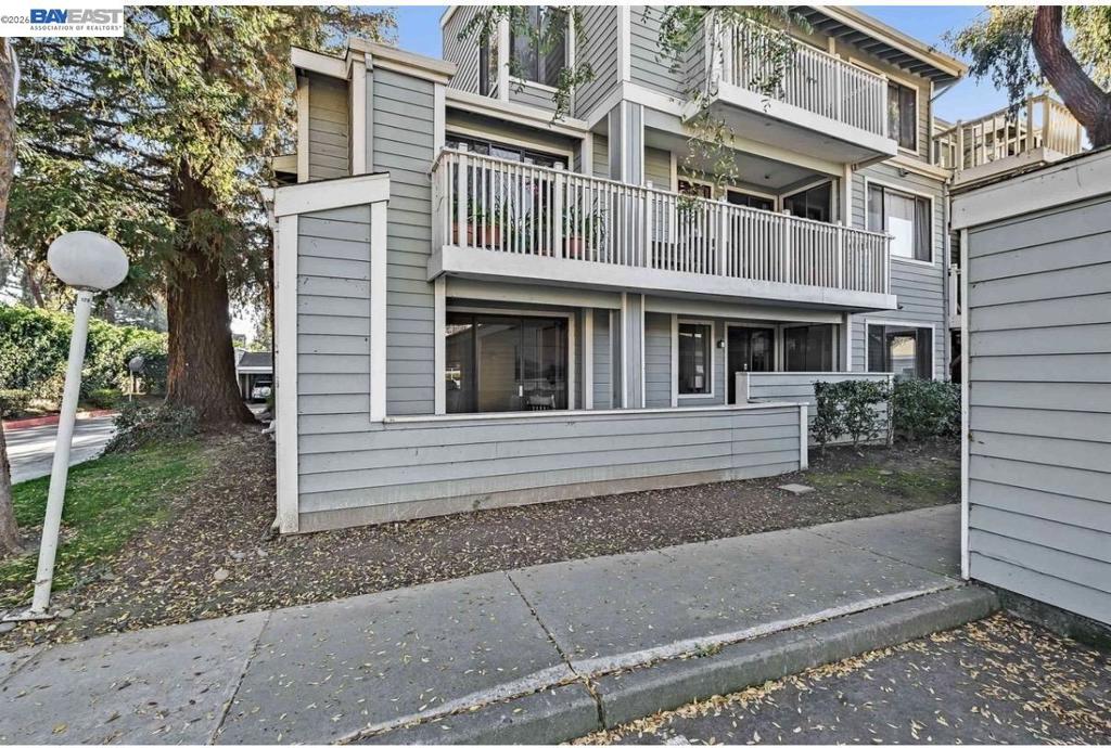 3550 Buttonwood Ter 111 Property Photo 12