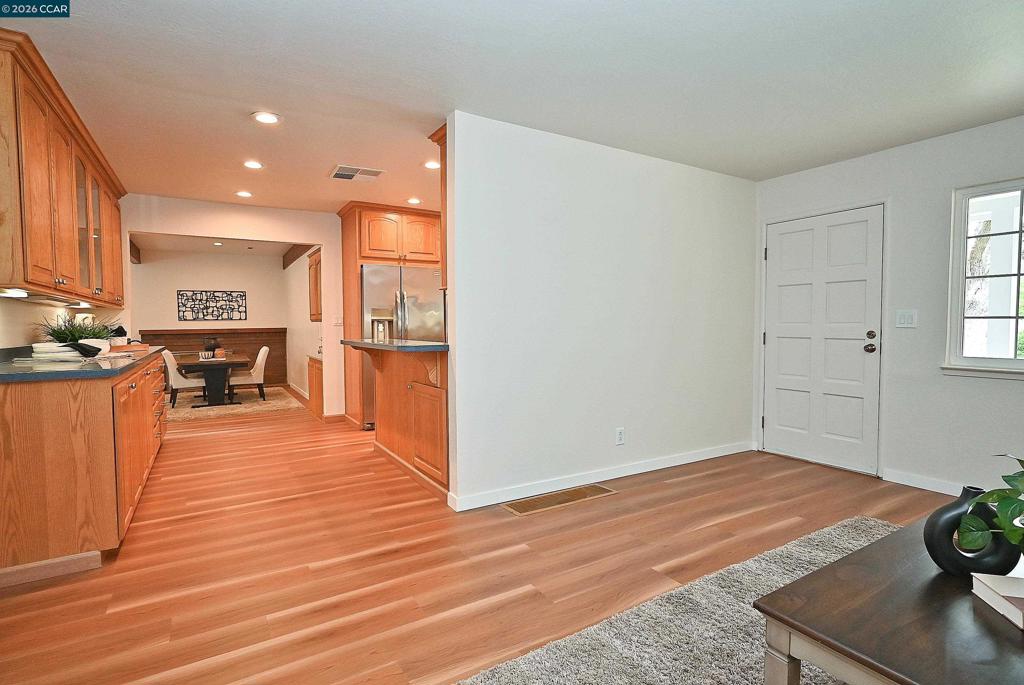 263 Croyden Dr Property Photo 16