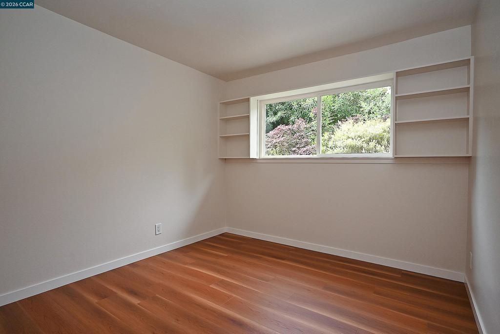 263 Croyden Dr Property Photo 29