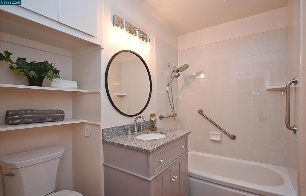 263 Croyden Dr Property Photo 38