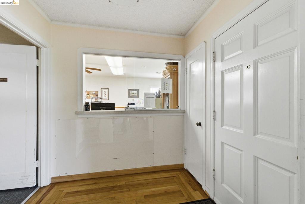 137 S Shepherd St Property Photo 5