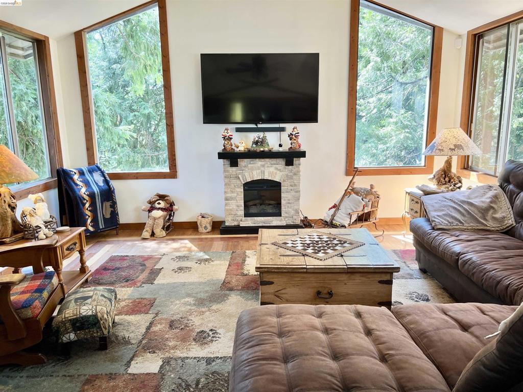 24086 Lama Hisum Rd Property Photo 3
