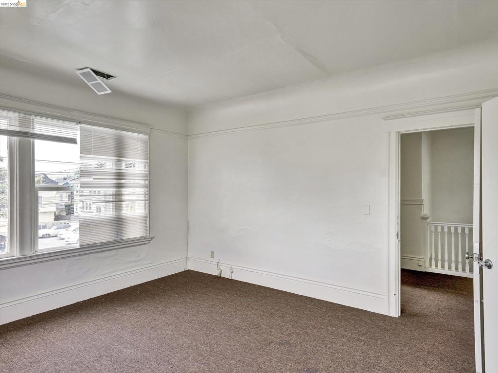 820 52nd St Property Photo 33