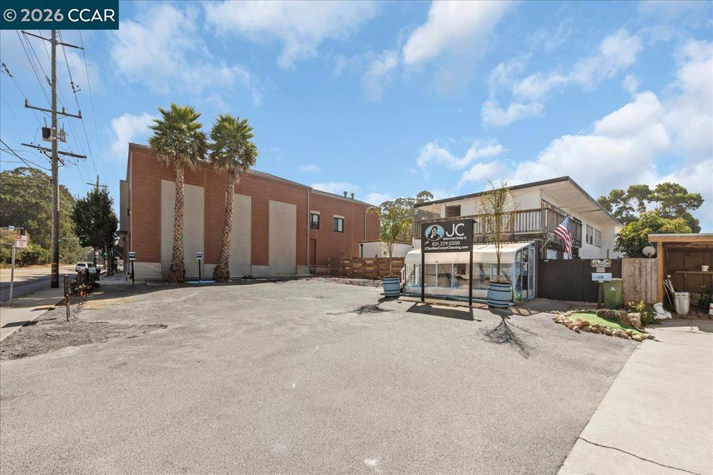 1230 Del Monte Ave Property Photo 10