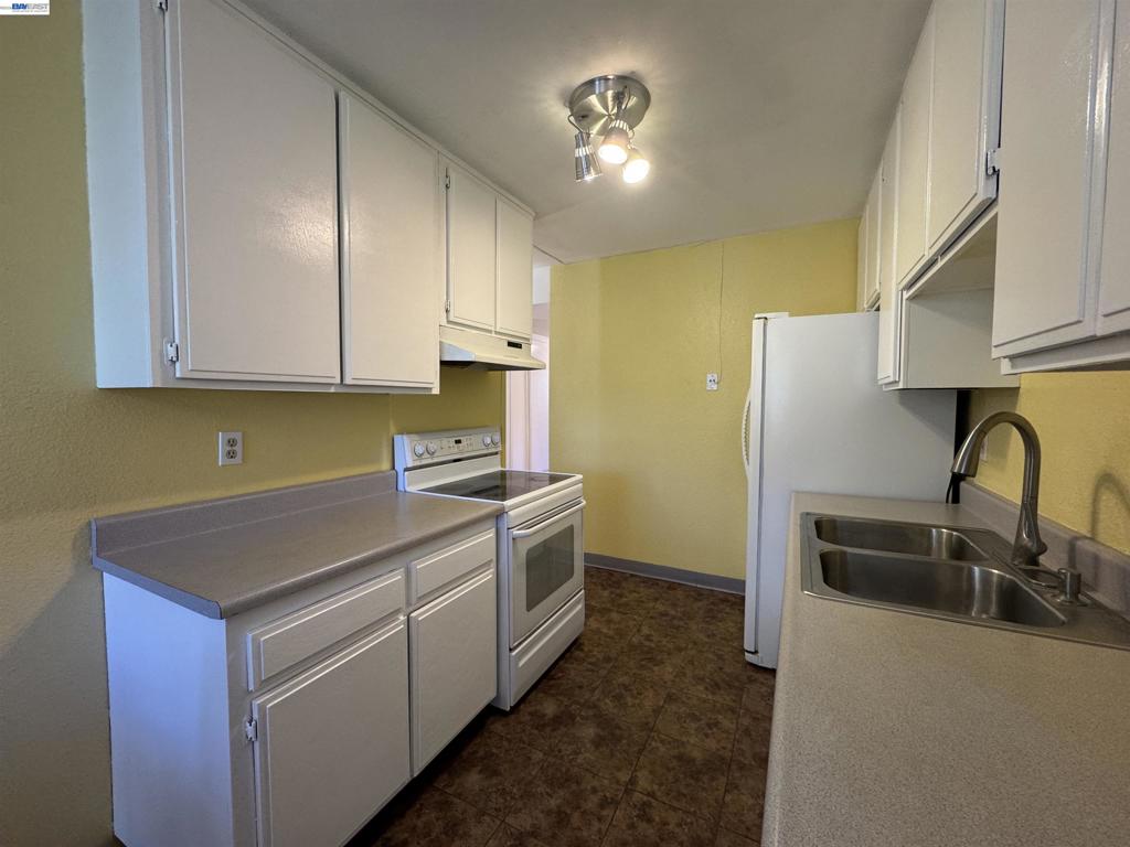 247 N Capitol Ave 271 Property Photo 13