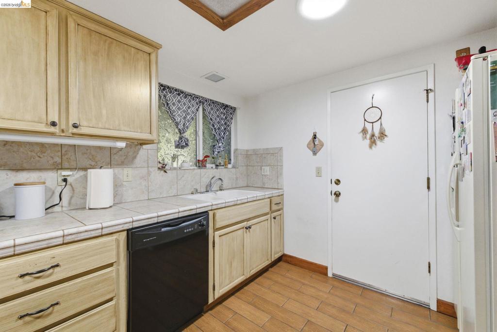 23685 Marble Quarry Rd 8 Property Photo 6