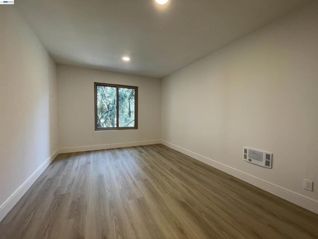 965 Shorepoint Ct #200 Property Photo 21