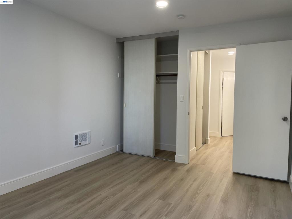 965 Shorepoint Ct #200 Property Photo 22
