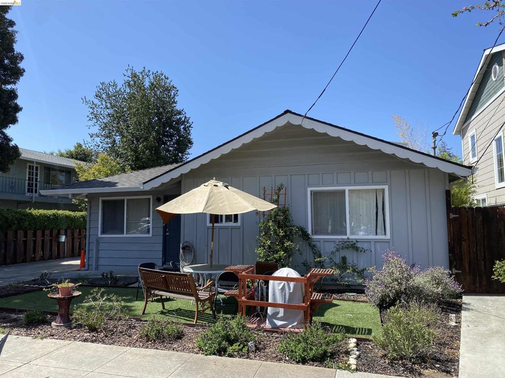 256 Pettis Ave Property Photo 3