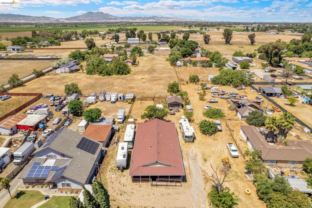 1691 Eden Plains Rd Property Photo 8
