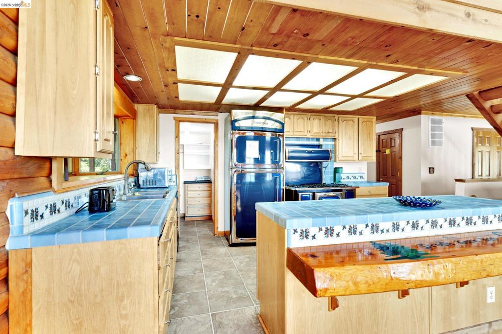 14799 Big Hill Rd Property Photo 18