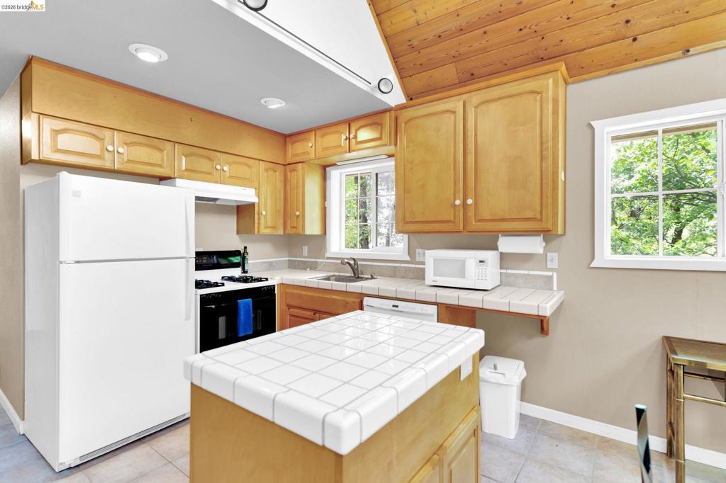 14799 Big Hill Rd Property Photo 53