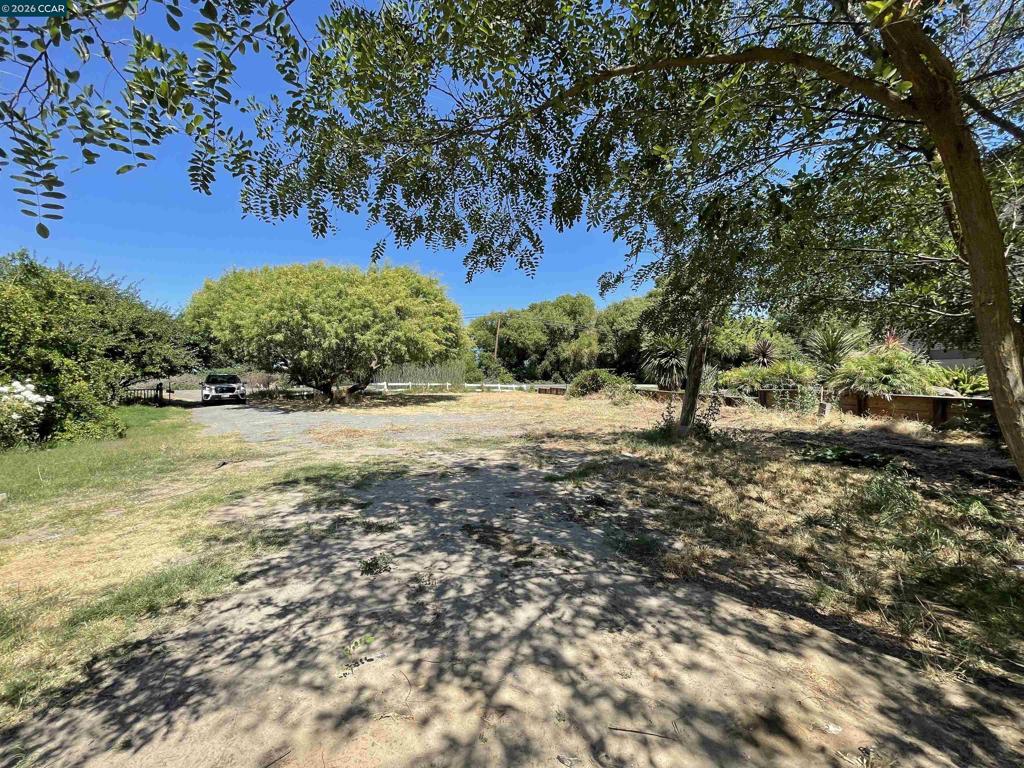 1766 Taylor Rd Property Photo 15