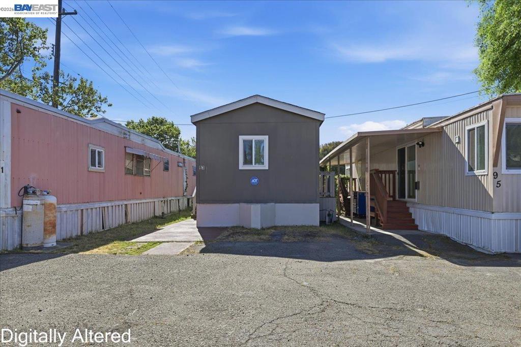 2399 E 14th Street Property Photo 2