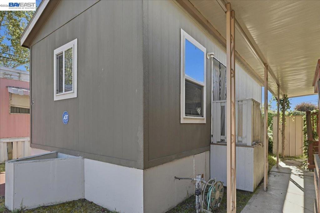 2399 E 14th Street Property Photo 4