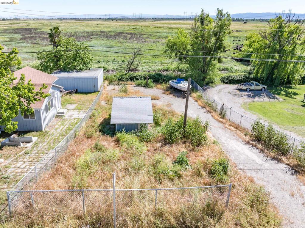 2400 Dutch Slough Rd. Property Photo 21