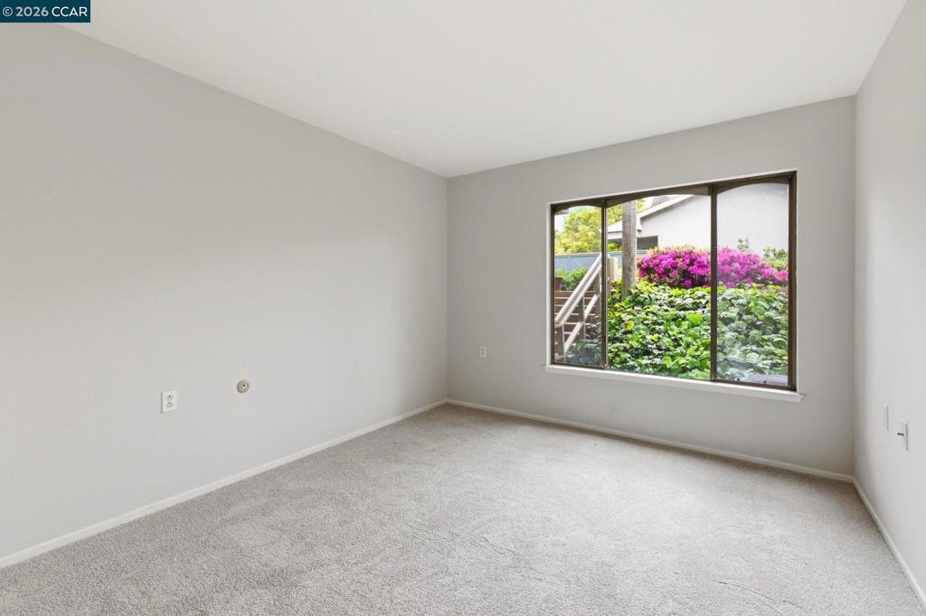 2333 Pine Knoll Dr 14 Property Photo 16