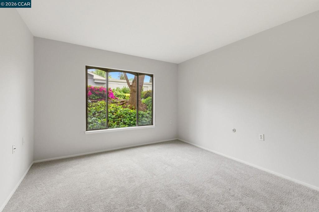 2333 Pine Knoll Dr 14 Property Photo 18