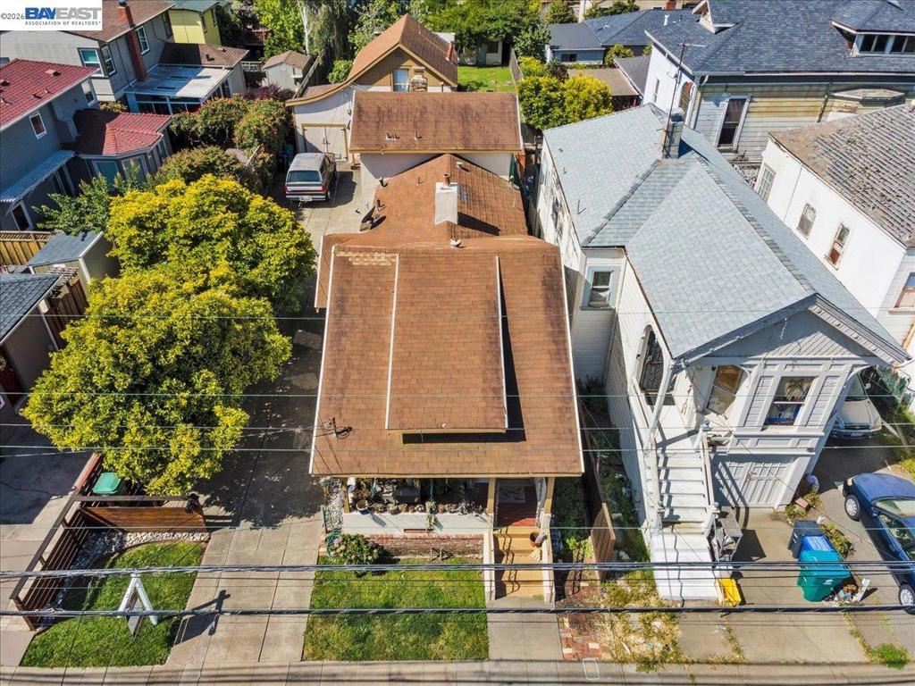 3208 Washington St Property Photo 10