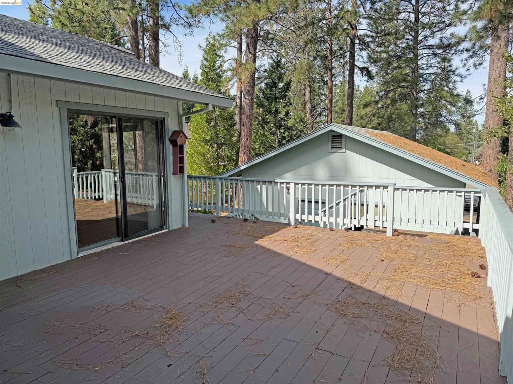 19955 Pine Mountain Dr Property Photo 2