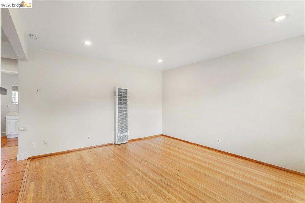 31 Croxton Ave Property Photo 6