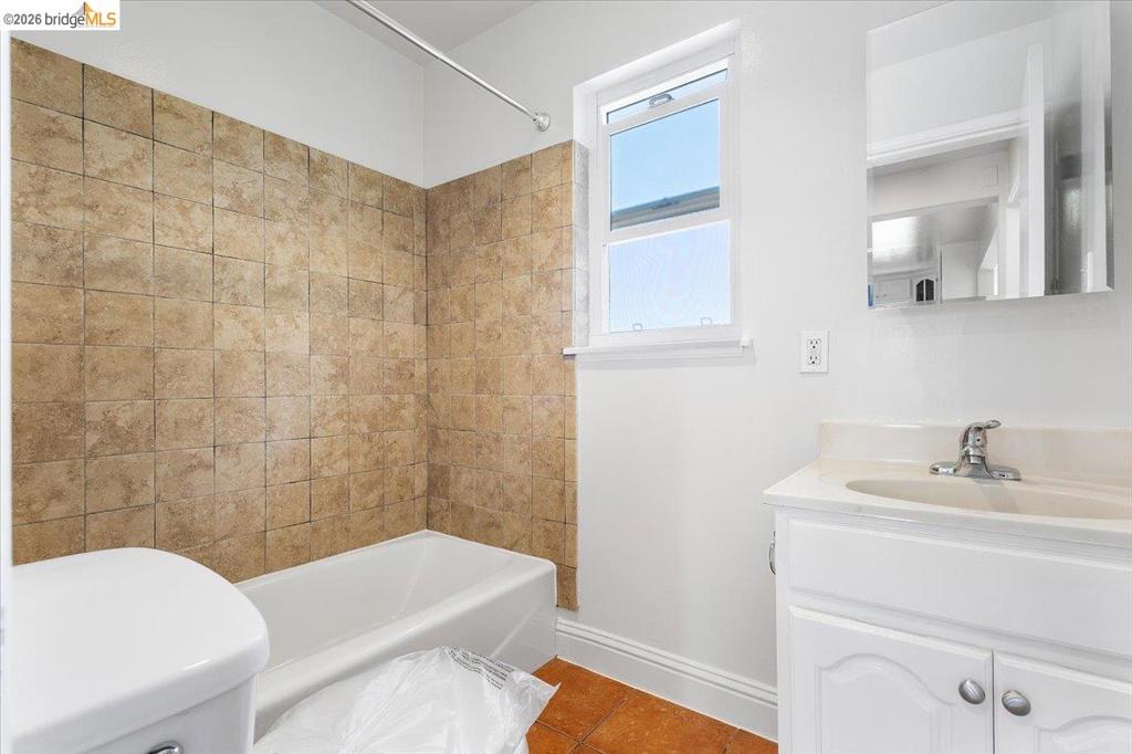 31 Croxton Ave Property Photo 15