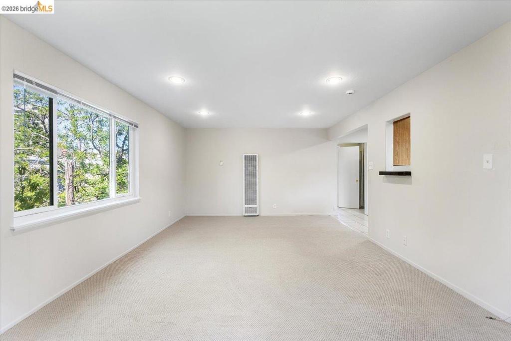 31 Croxton Ave Property Photo 25