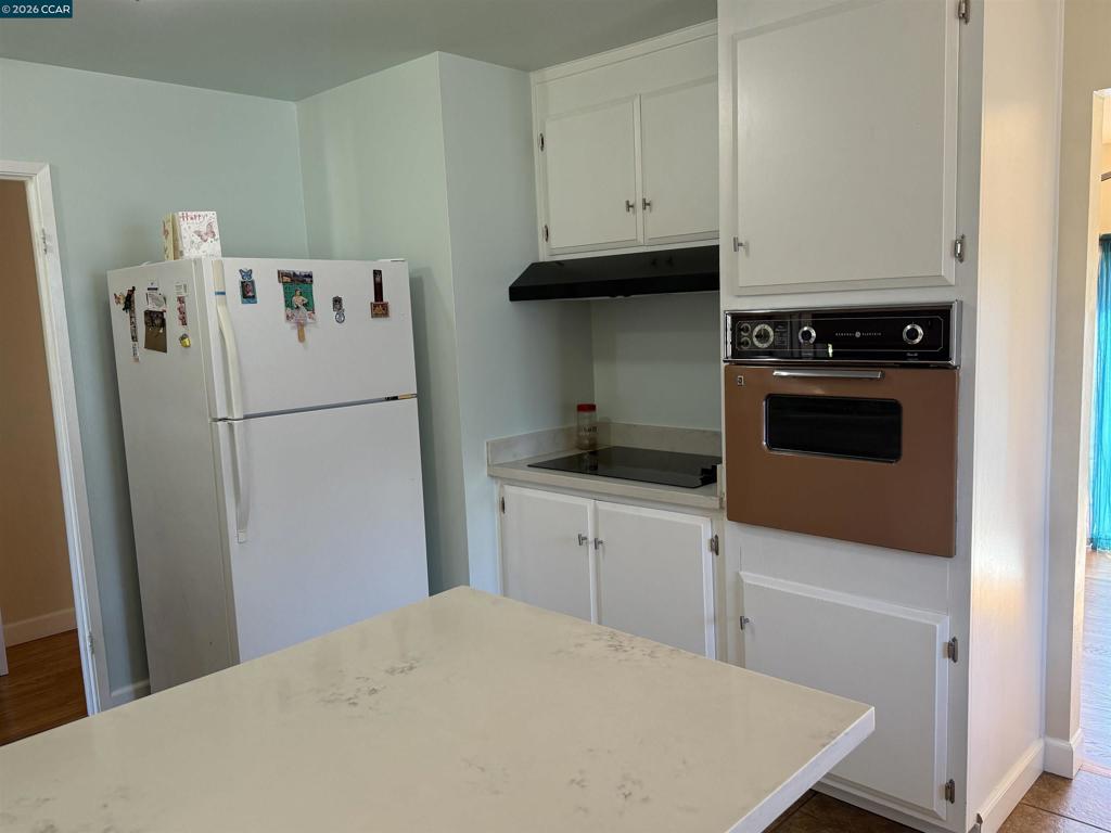 2860 Sargent Ave Property Photo 5