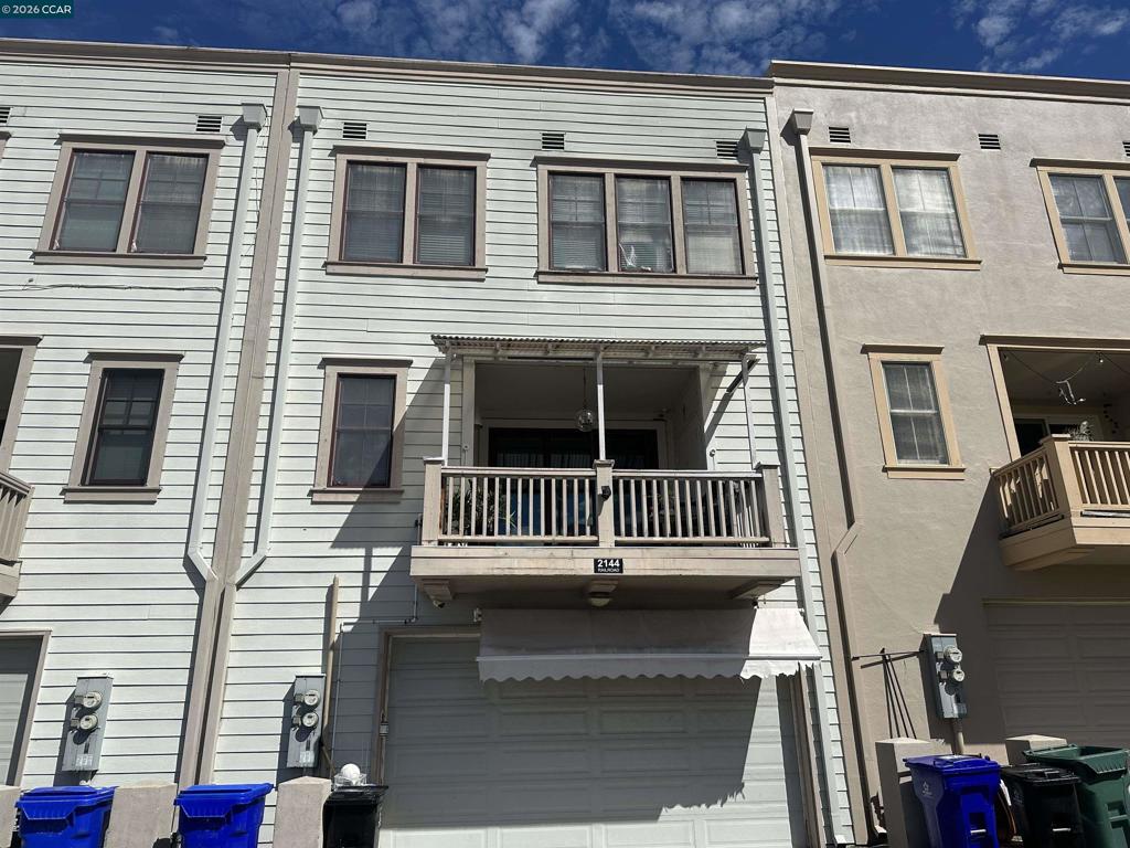 2144 Railroad Ave Property Photo 5