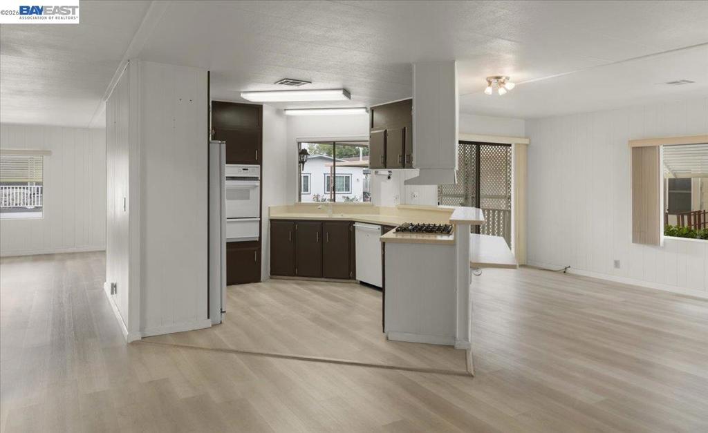 3263 Vineyard Ave. Property Photo 11