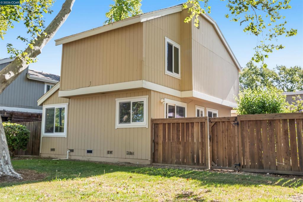 4203 Dubhe Ct Property Photo 3