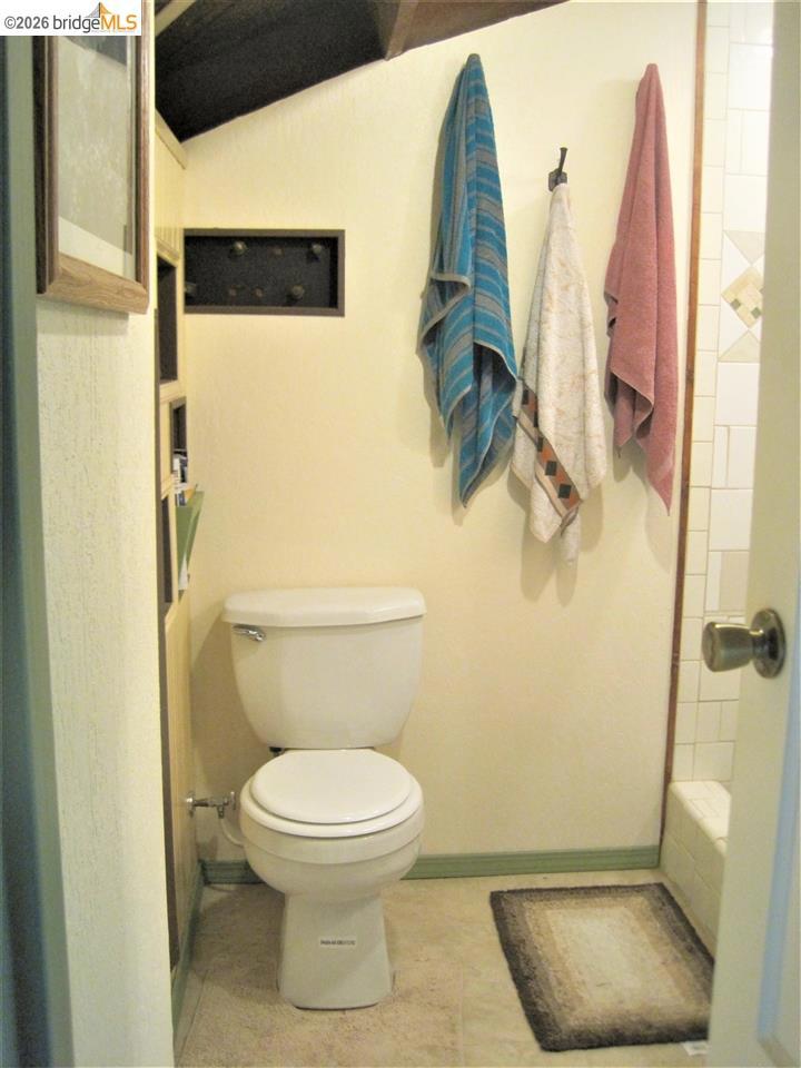 598 S Washington St. Property Photo 16