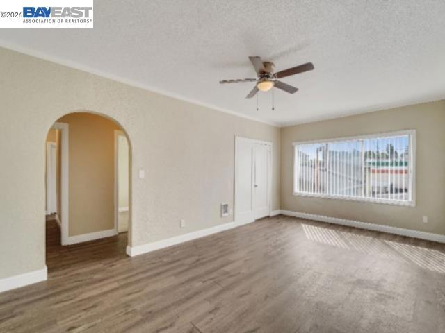 2624 Foothill Blvd Property Photo 7