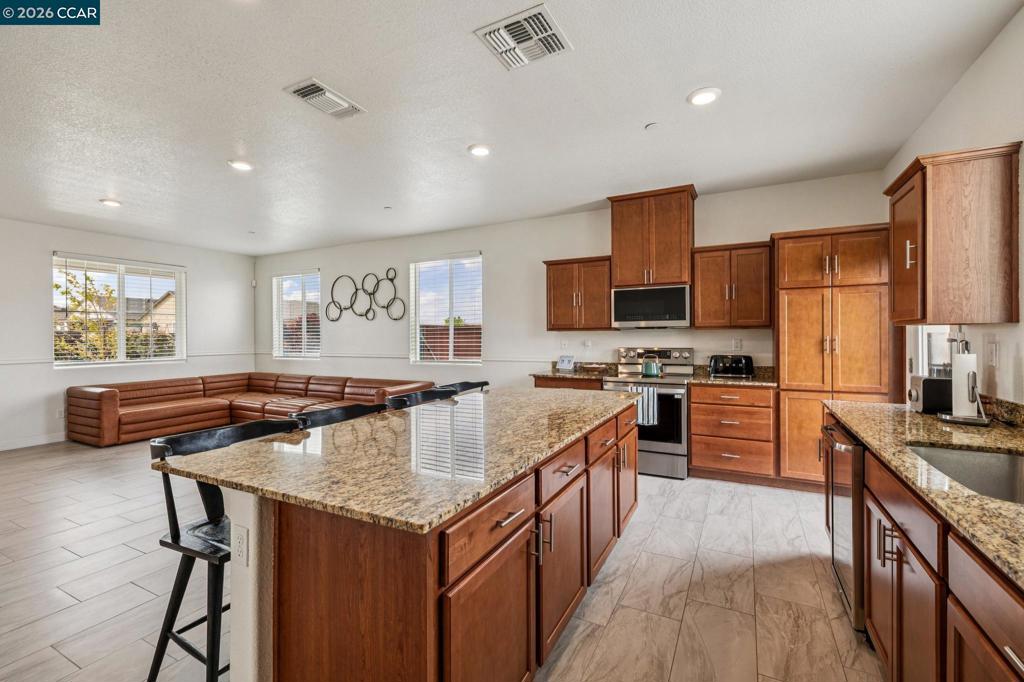 4748 Beacon Way Property Photo 12