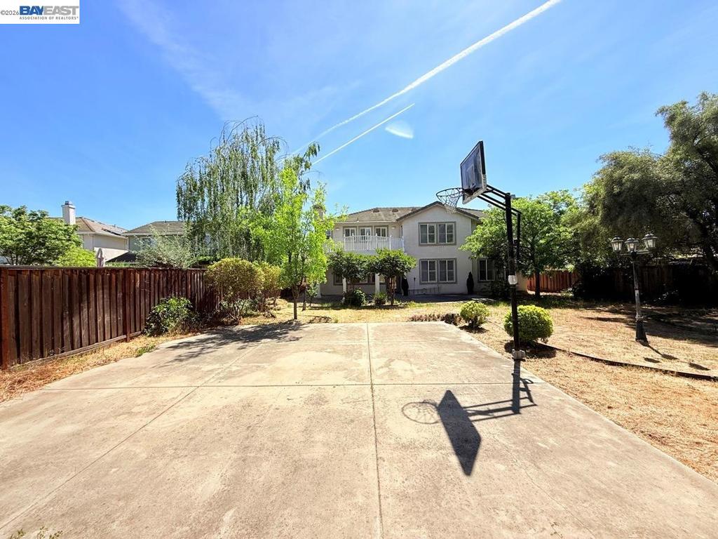 3329 Lair Way Property Photo 4
