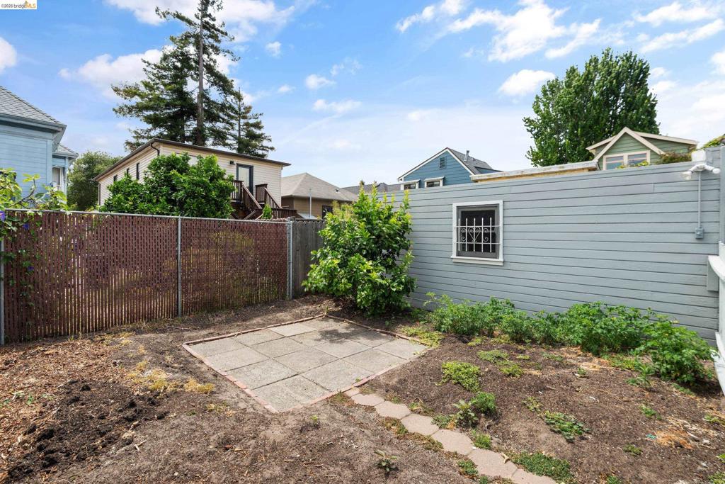 1912 Lafayette St Property Photo 13