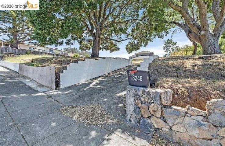 8246 Terrace Dr Property Photo 9