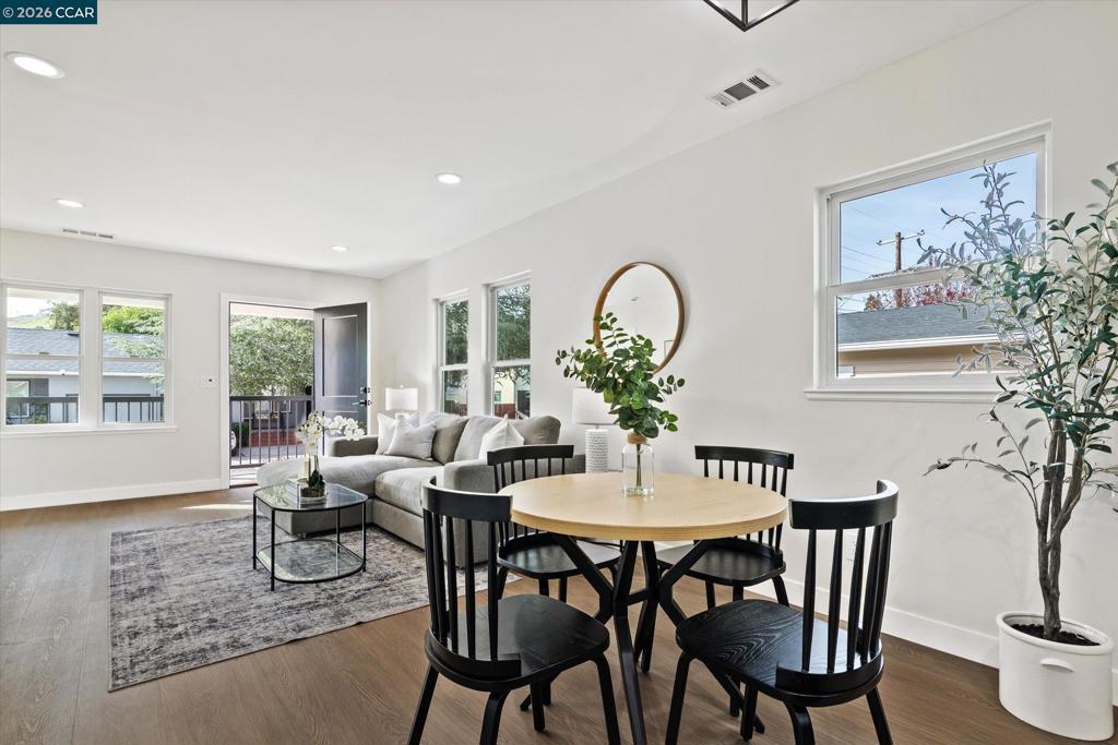 2027 Castro St Property Photo 14